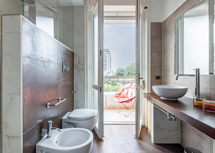 Guesthost - Flat Near The Station With Balcony! * Κάλιαρι